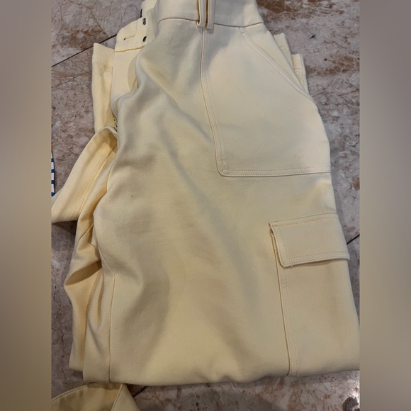 BUTTER YELLOW PANTS FROM EXPRESS - Picture 1 of 5